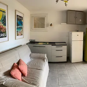 https://studio-largentire.aixenprovencehotels.org